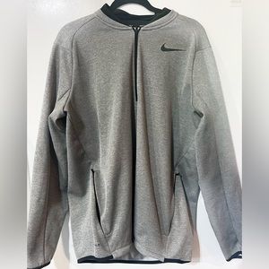 Nike Dri-Fit Nike Golf 1/4 zip.  Men’s Large